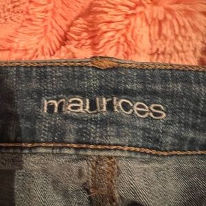 Maurice’s distressed capri size 24W